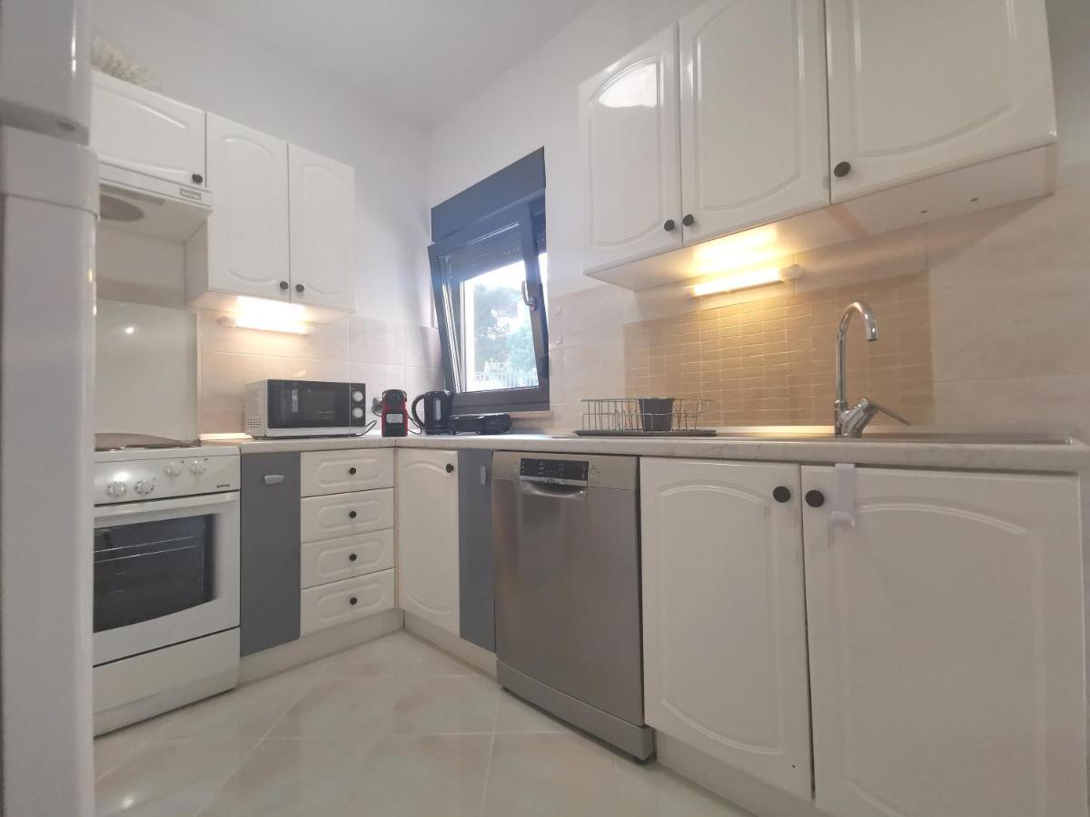 Apartment Pineta With Terrace & Park Wood View 普拉 外观 照片
